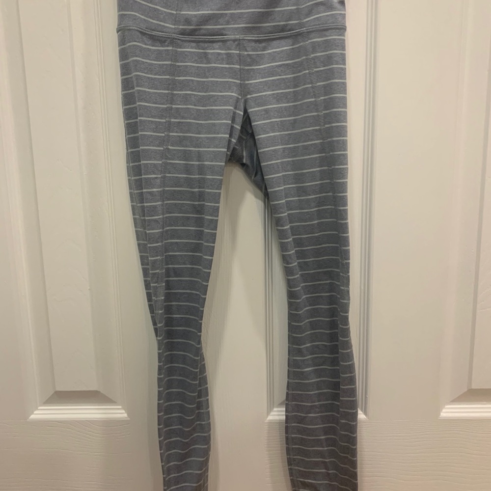 Athleta grey striped leggings